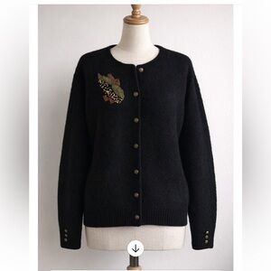 Vinted 1989 ‘s Black Wool Women's cardigan with Embroidered Detail